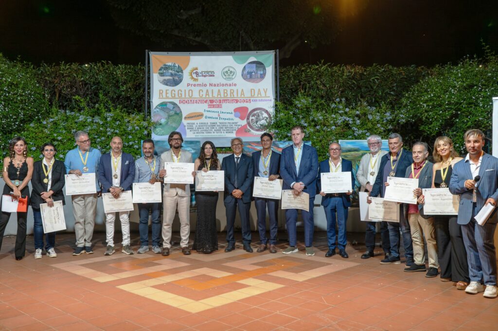 Foto Gruppo Premiati Premio Reggio Calabria Day 22 ed 2025