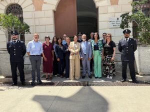 Princi visita San Pietro carcere