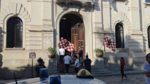 Tifosi Reggina Piazza Italia incontro Falcomatà