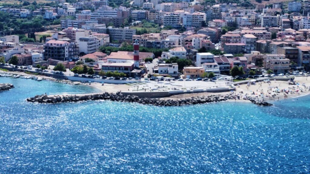 Villa San Giovanni e Stretto di Messina dall'alto