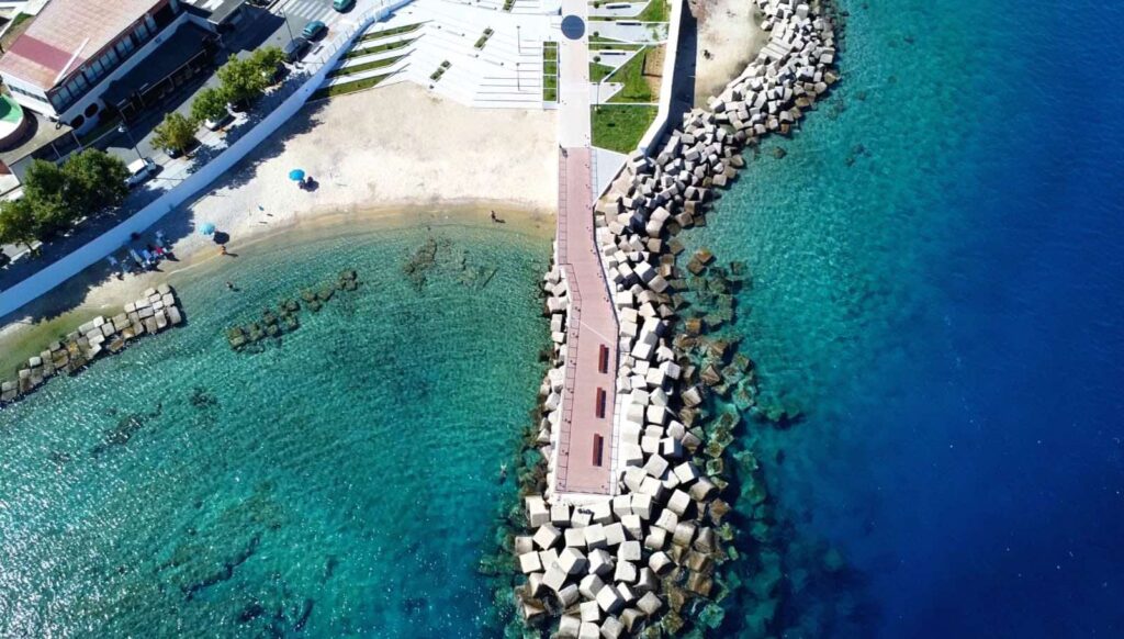 Villa San Giovanni e Stretto di Messina dall'alto