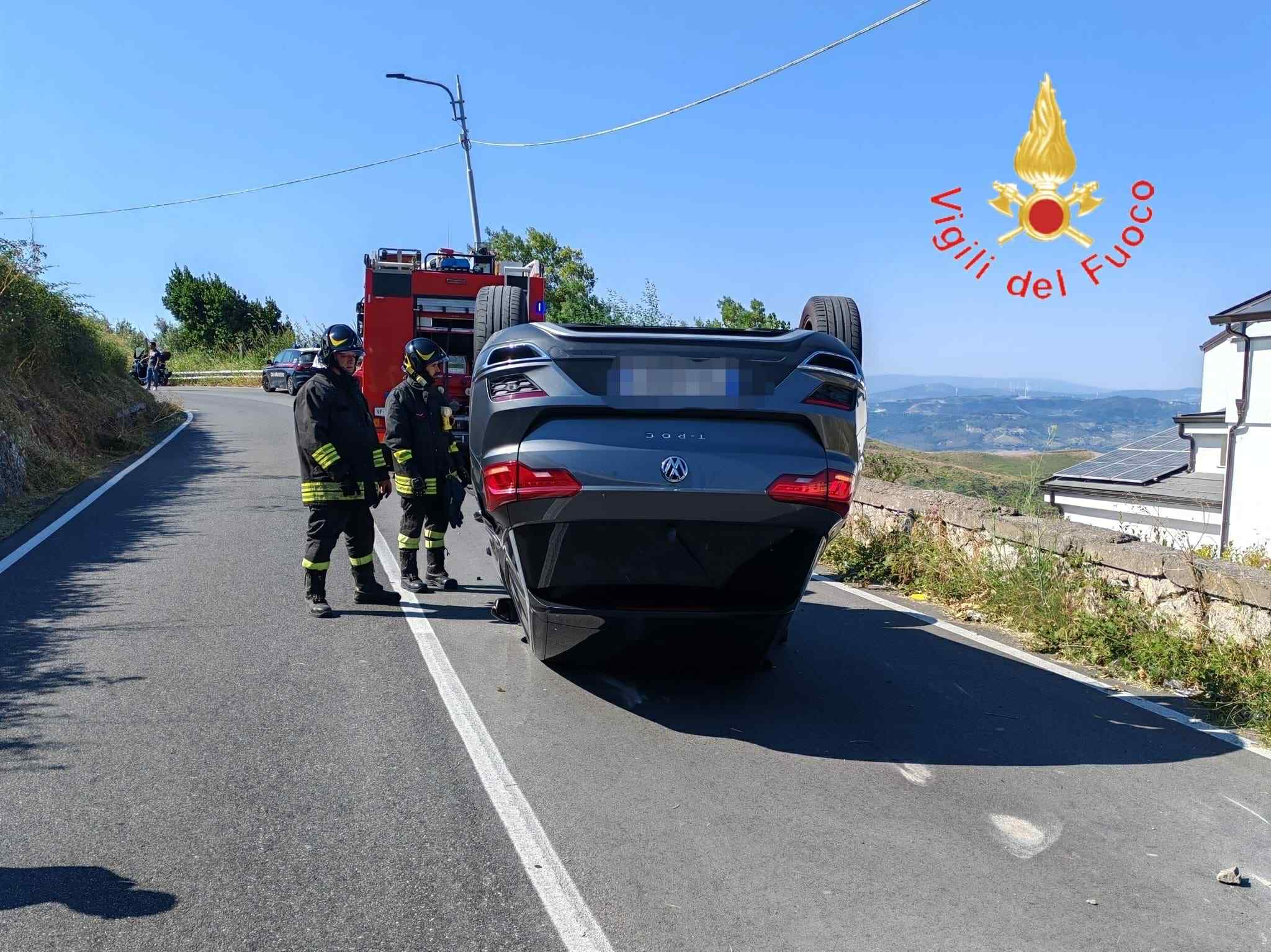 auto ribaltata