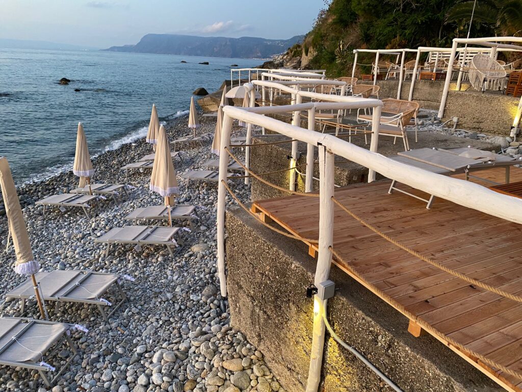 boat delivery lido Dariva