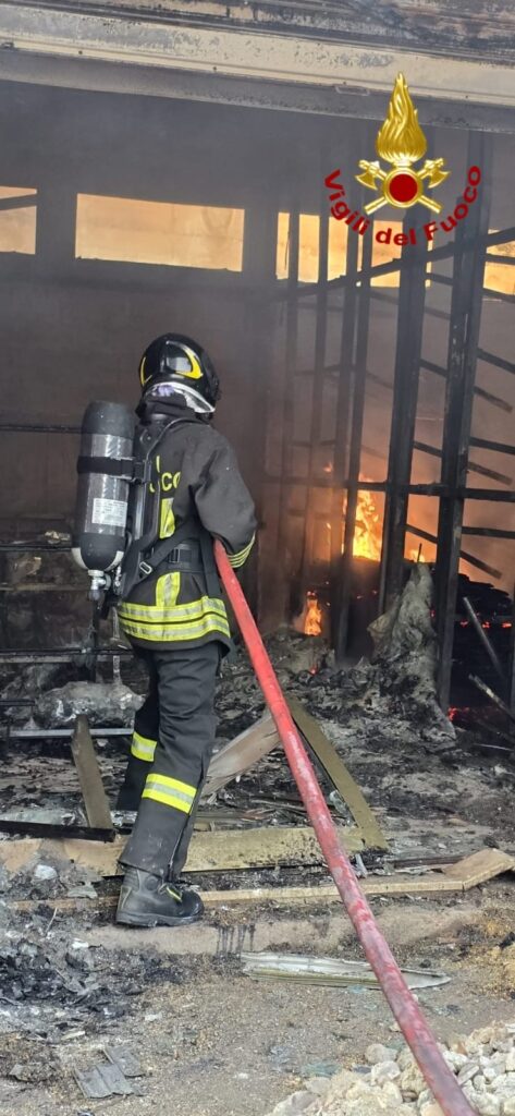 Incendio capannone
