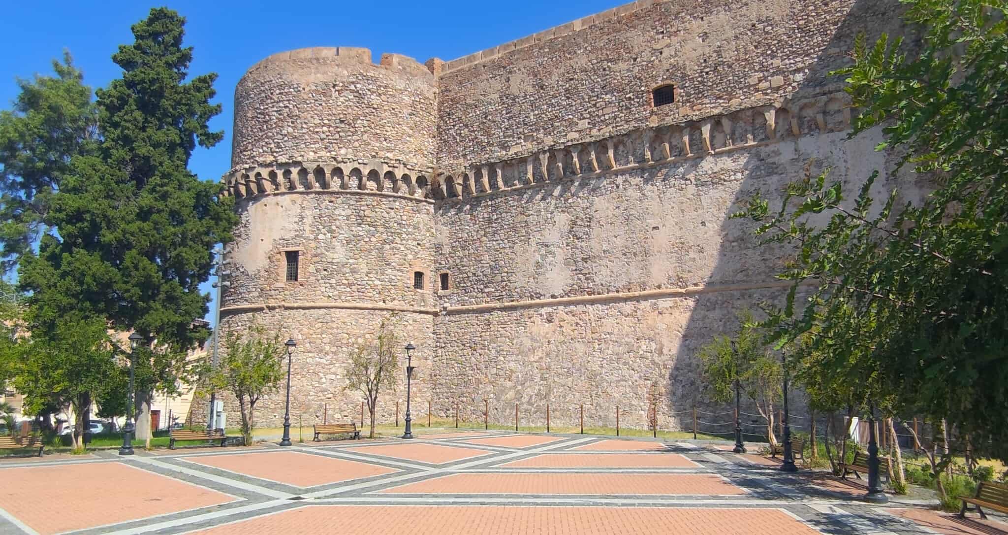 castello aragonese
