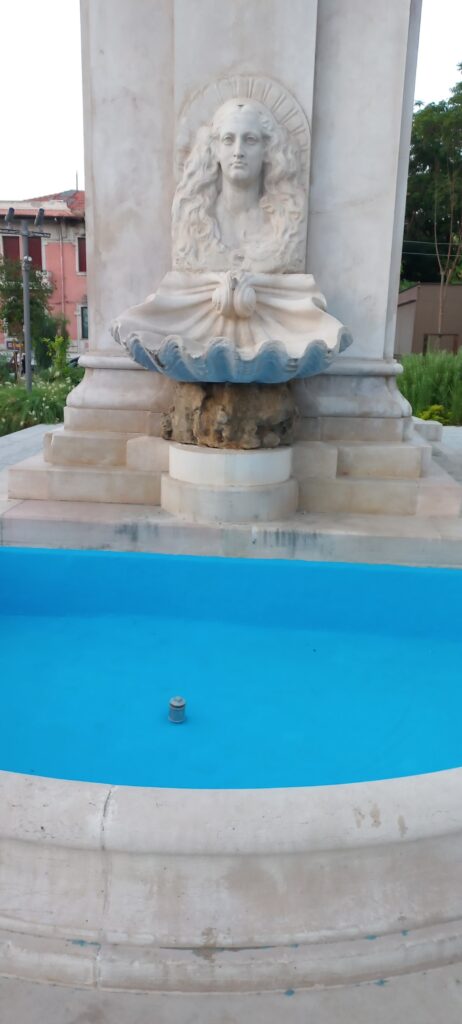 degrado piazza de nava