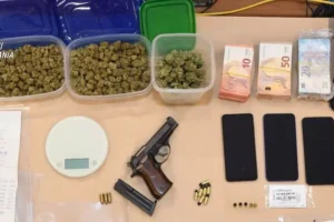 droga soldi arresti catania