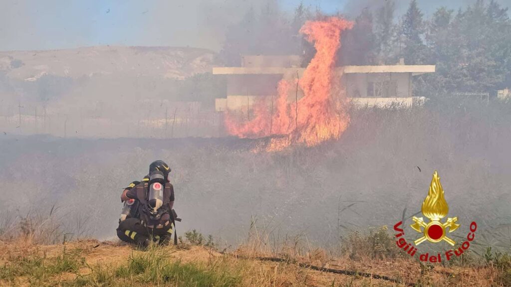 incendi crotone
