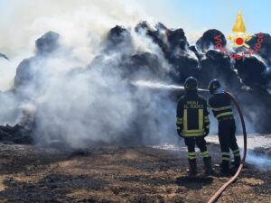 incendio azienda agricola