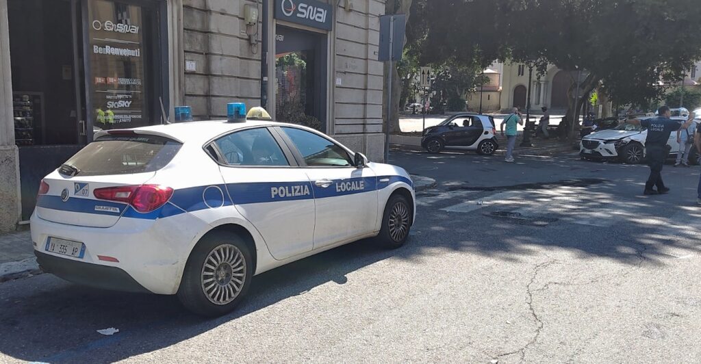 incidente centro reggio calabria