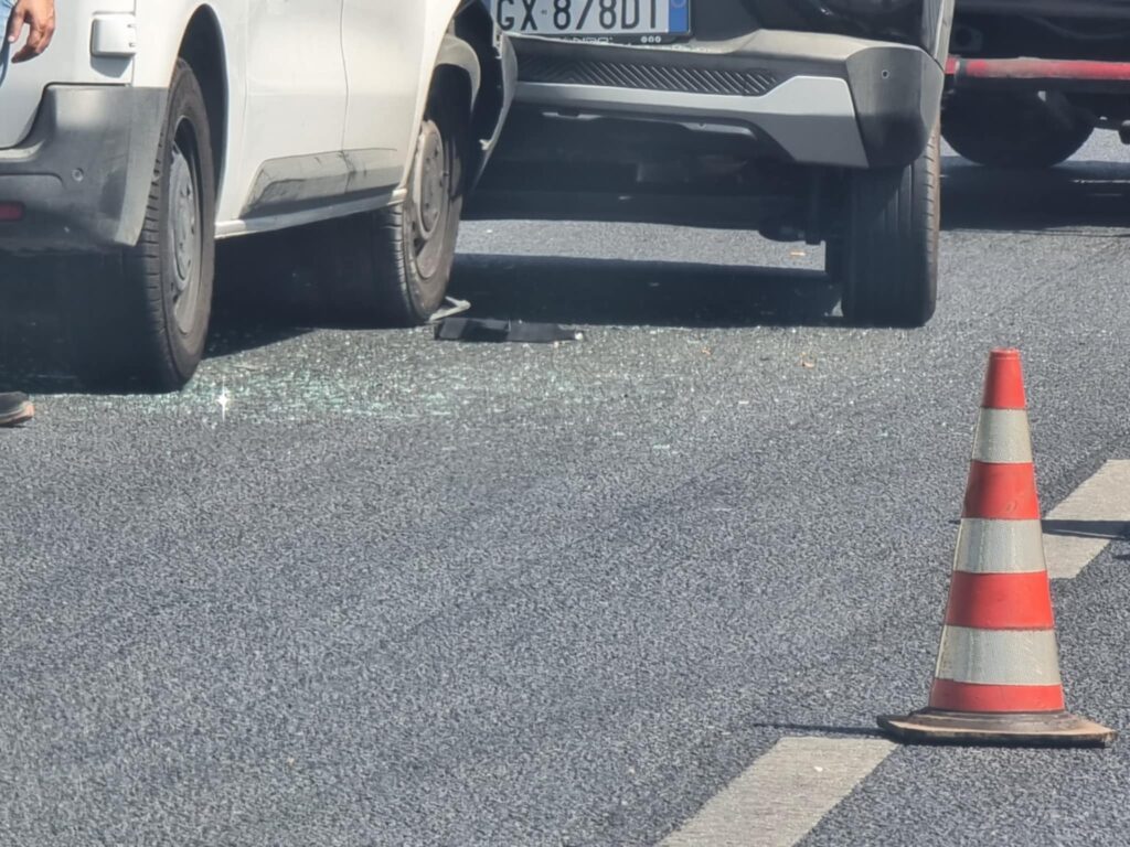 incidente raccordo autostradale reggio calabria