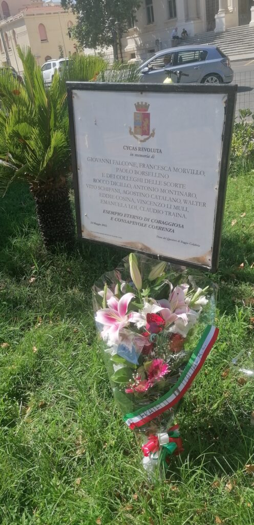 omaggio floreale fratelli d'italia rc per strage via d'amelio
