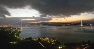 ponte sullo stretto notte