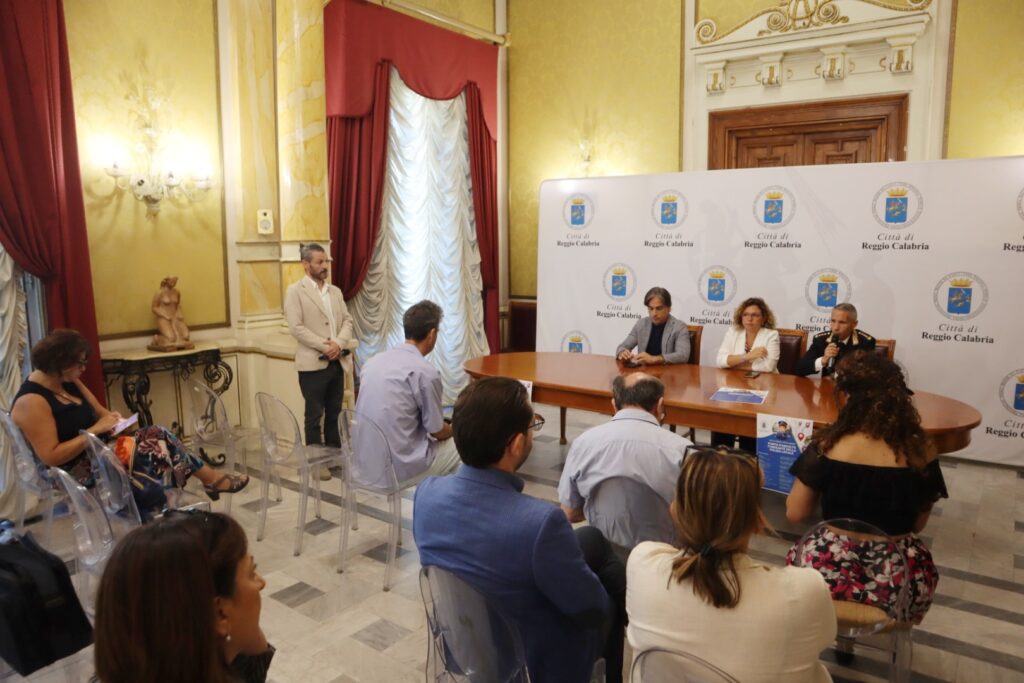 punto d'ascolto polizia