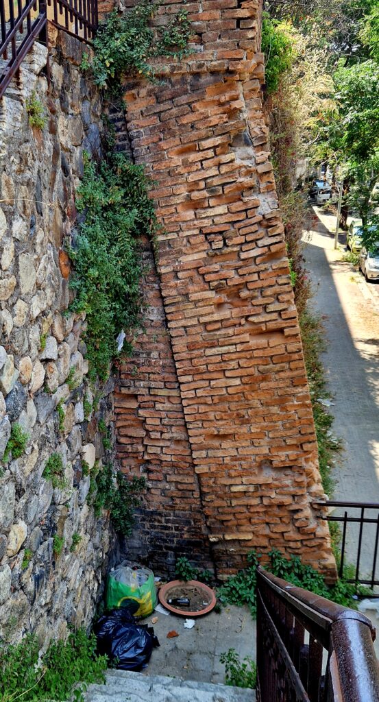 scalinata Via Fiume e via Sacca'
