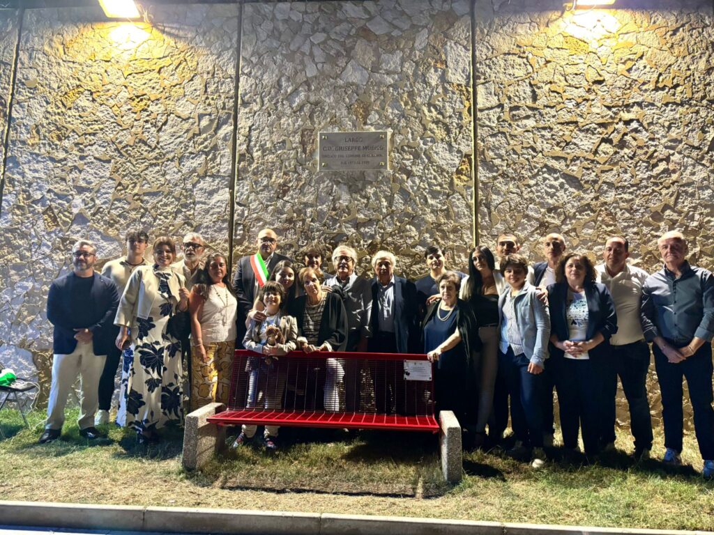 Calanna intitola il largo del Belvedere all'ex sindaco Cavaliere Giuseppe Musicò