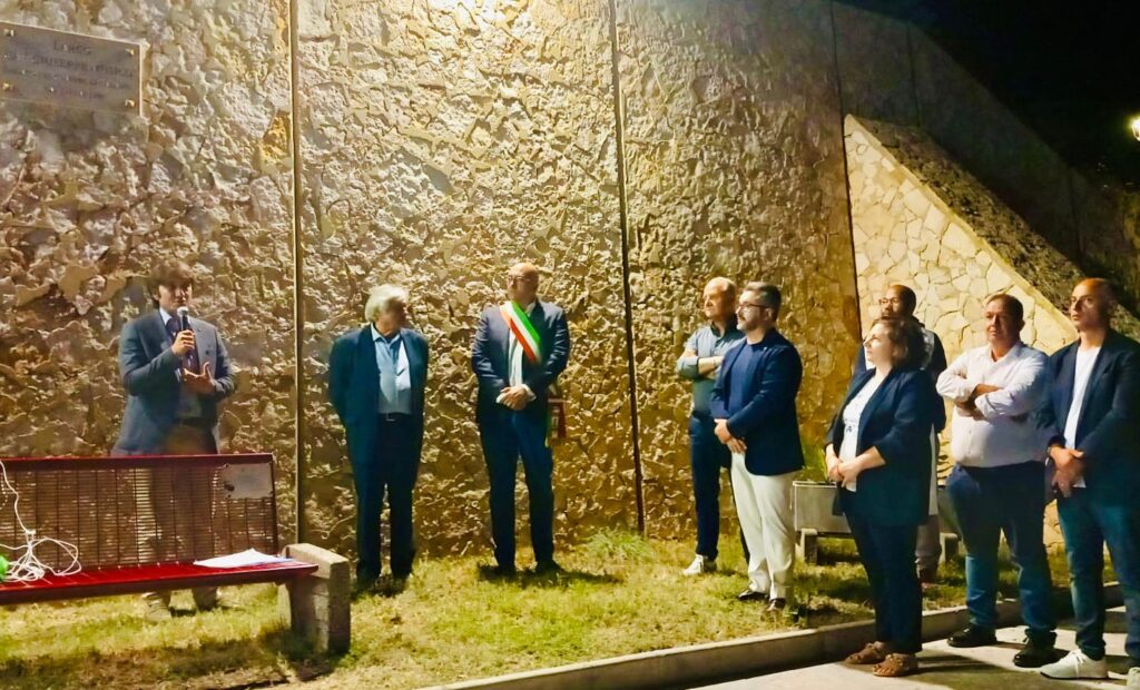 Calanna intitola il largo del Belvedere all'ex sindaco Cavaliere Giuseppe Musicò