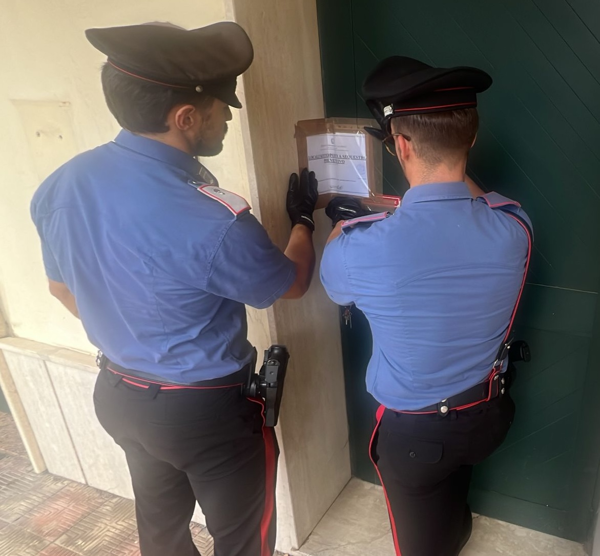 Sequestro studio dentistico abusivo