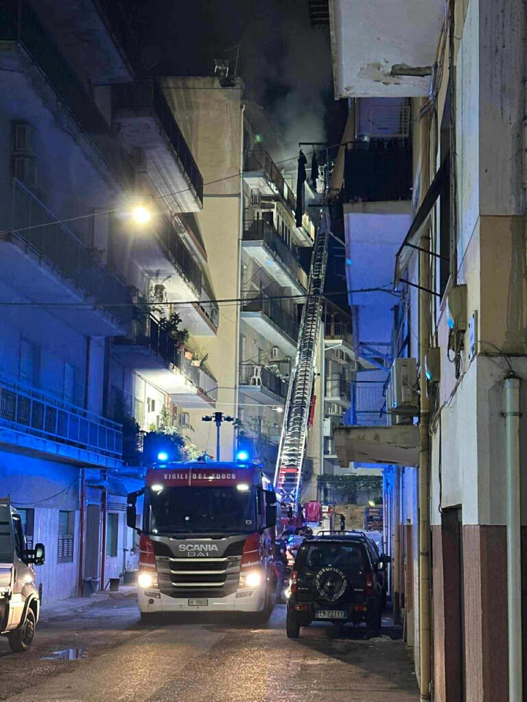 incendio reggio calabria