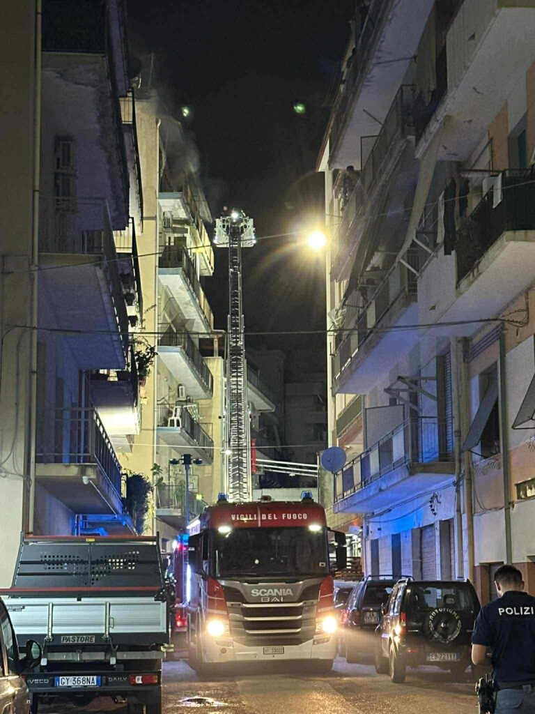 incendio reggio calabria