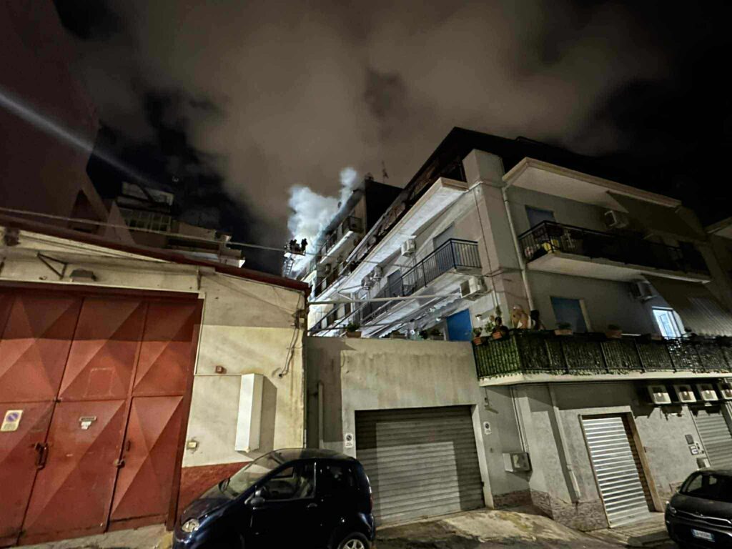 incendio reggio calabria