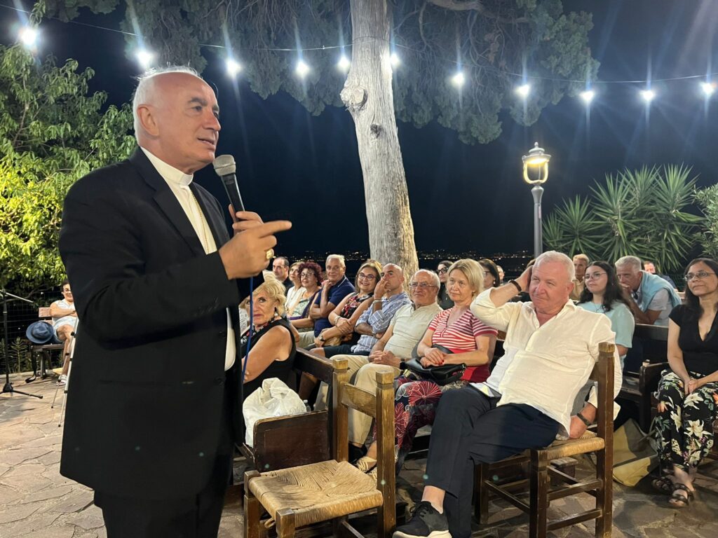 Mons. Staglianò a Reggio Calabria