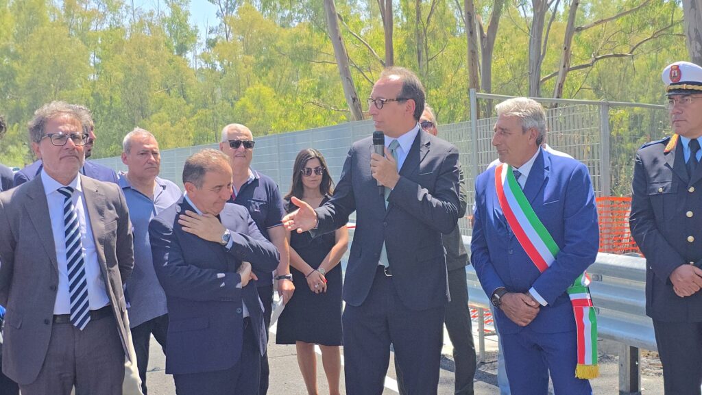 Spadafora riaperto il cavalcavia sulla A20 Messina-Palermo