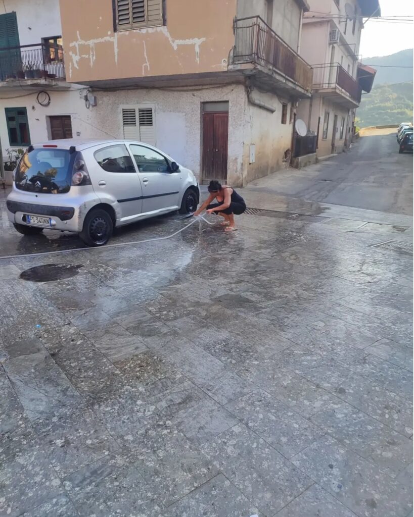 Via Provinciale adiacente Piazza San Demetrio