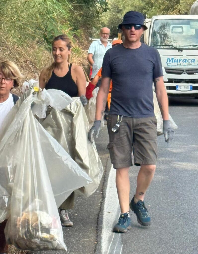 Vibo pulizia statale 18 comune e anas