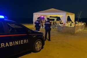 controlli carabinieri lido notte