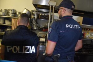 controlli polizia nelle cucine
