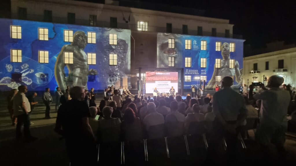evento con Raffaele Fitto a Piazza de nava