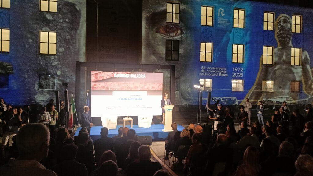evento con Raffaele Fitto a Piazza de nava