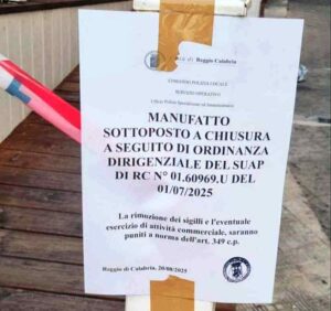 gazebo abusivo sequestrato - Copia