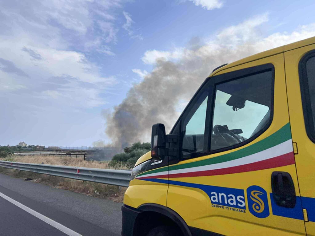 incendio laghetti saline