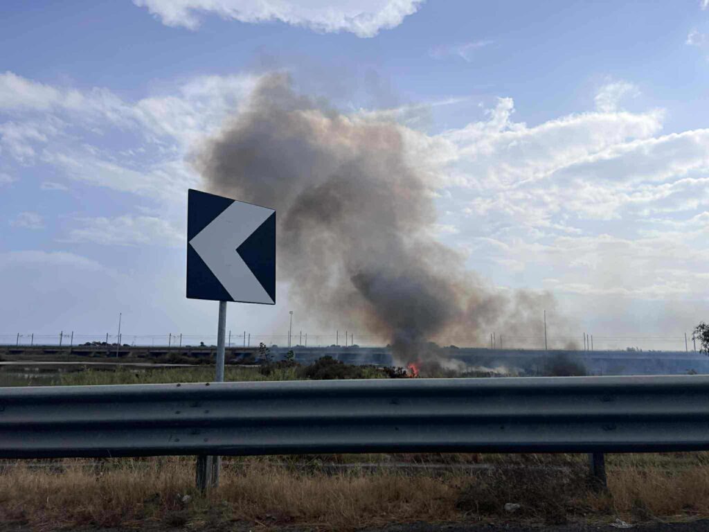 incendio laghetti saline