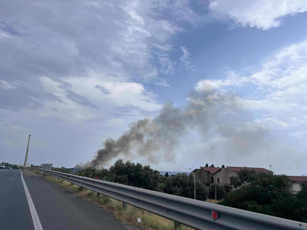 incendio laghetti saline