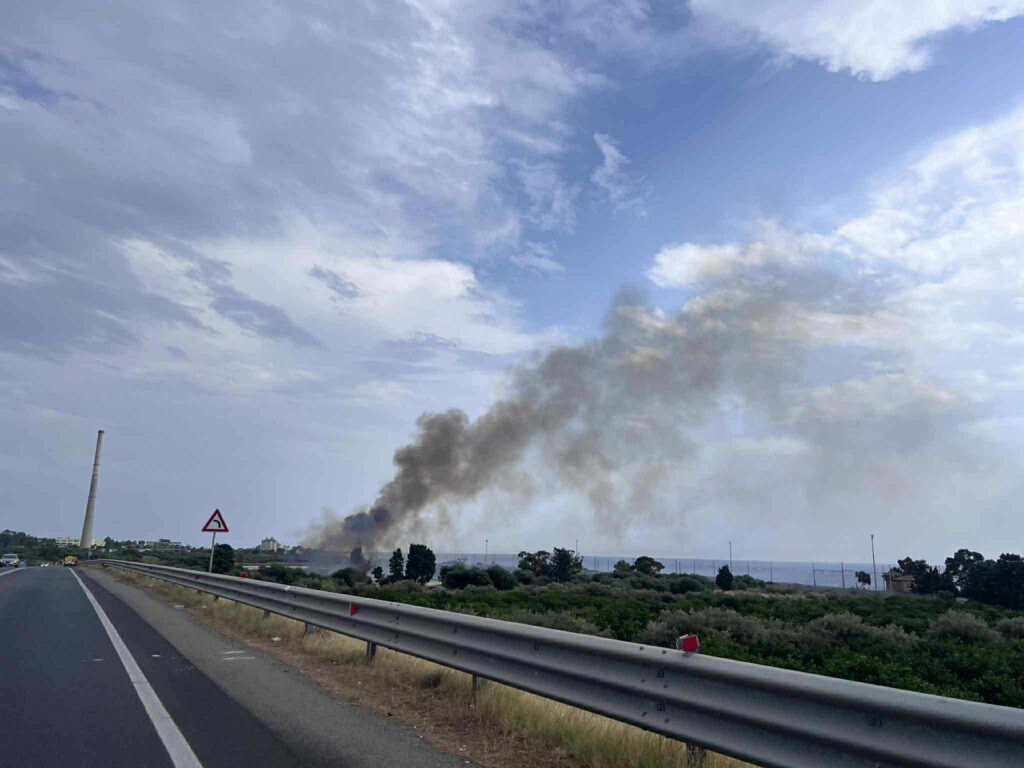 incendio laghetti saline