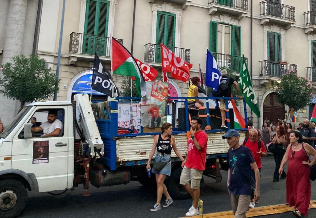 manifestazione no ponte sullo stretto messina 9 agosto 2025