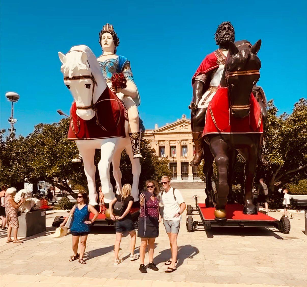 mata e grifone