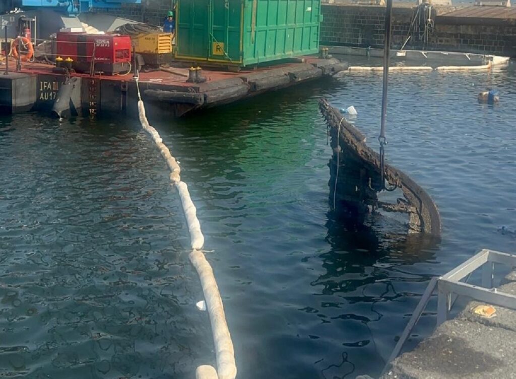 rimozione relitti nel porto di Catania