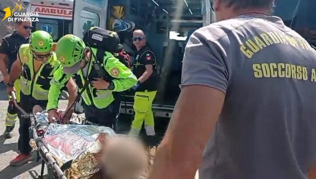 soccorso turisti feriti etna