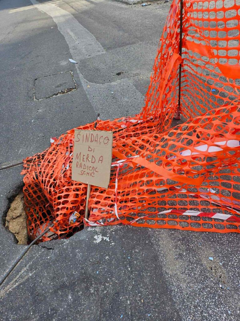 voragini via Santa Caterina e via Nazionale Pentimele