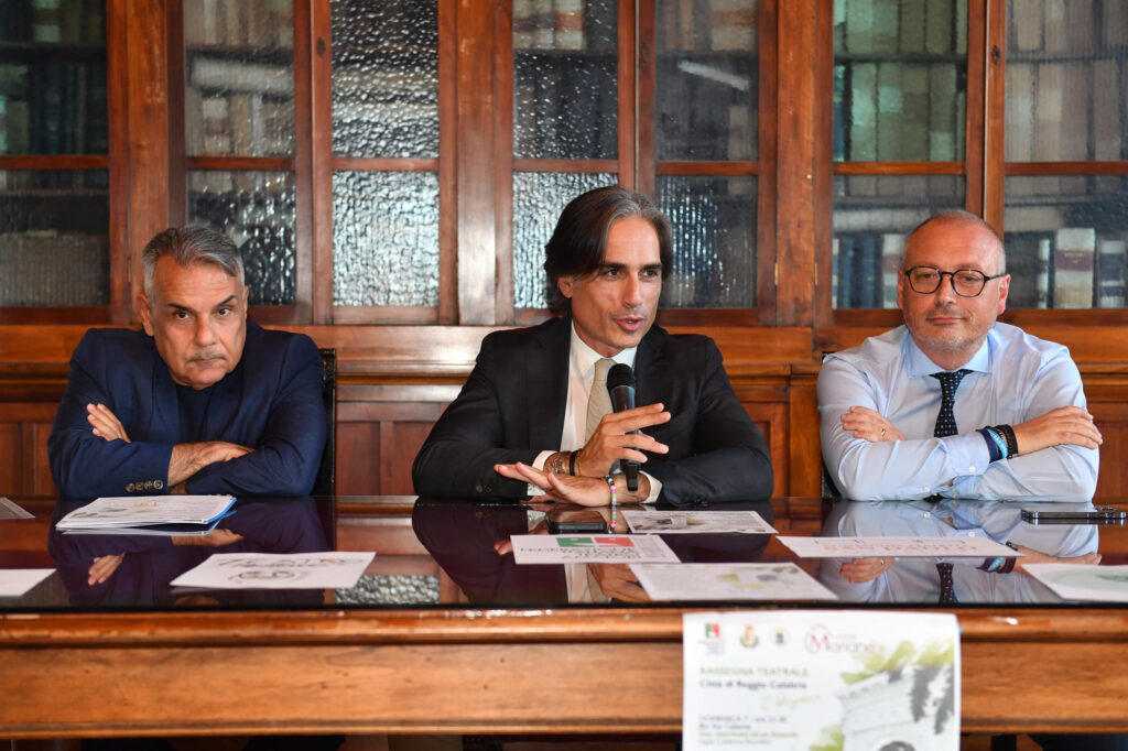 Conferenza Festival Teatro Popolare