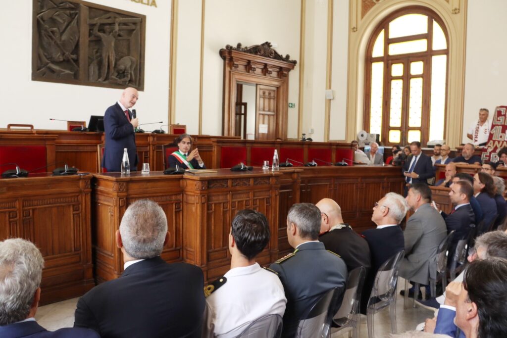 Consegna cittadinanza onoraria di Reggio Calabria Gianni Infantino