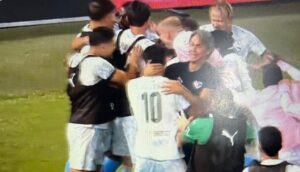 Esultanza Palermo-Bari gol le douraon con inzaghi in campo