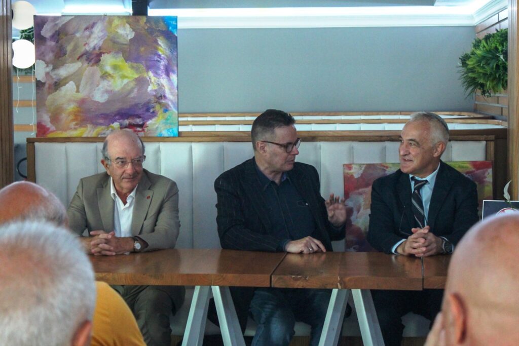 Klaus Davi Eduardo Lamberti Castronuovo e Roque Pugliese