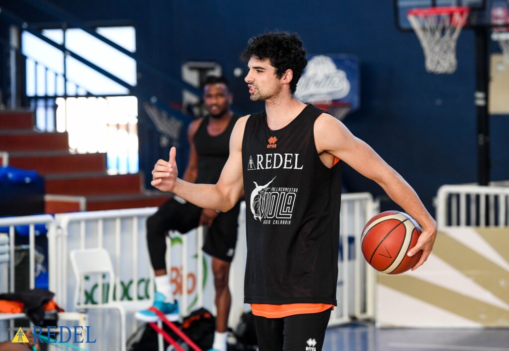 Manu Fernandez Viola