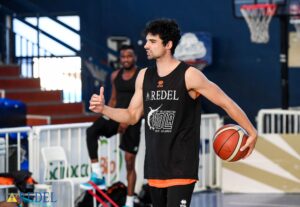 Manu Fernandez Viola