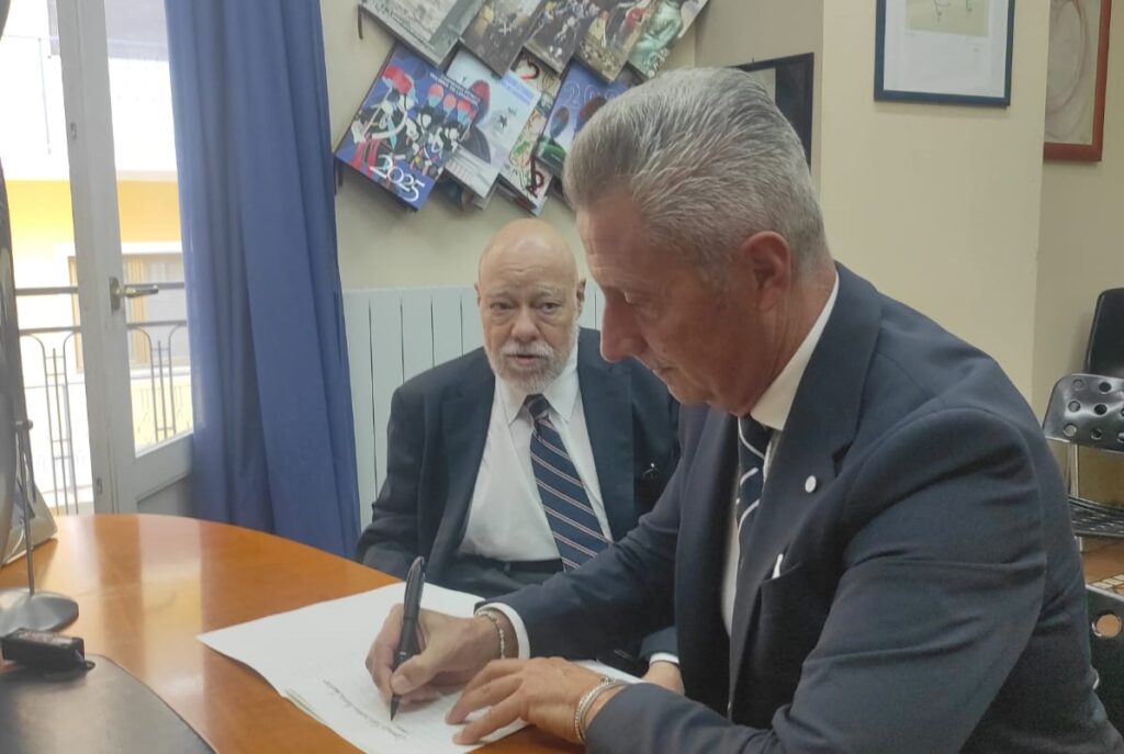 Palazzo Loschiavo firma